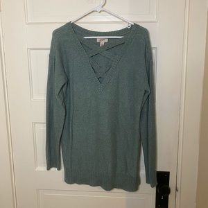 Women’s V-neck sweater